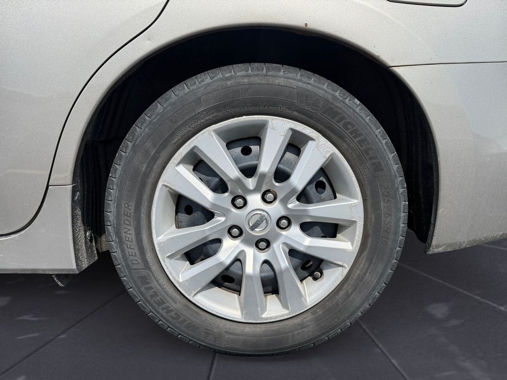 2015 Nissan Altima 2.5 S photo 14