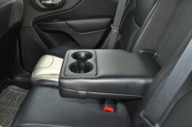 2017 Jeep Cherokee Limited photo 14
