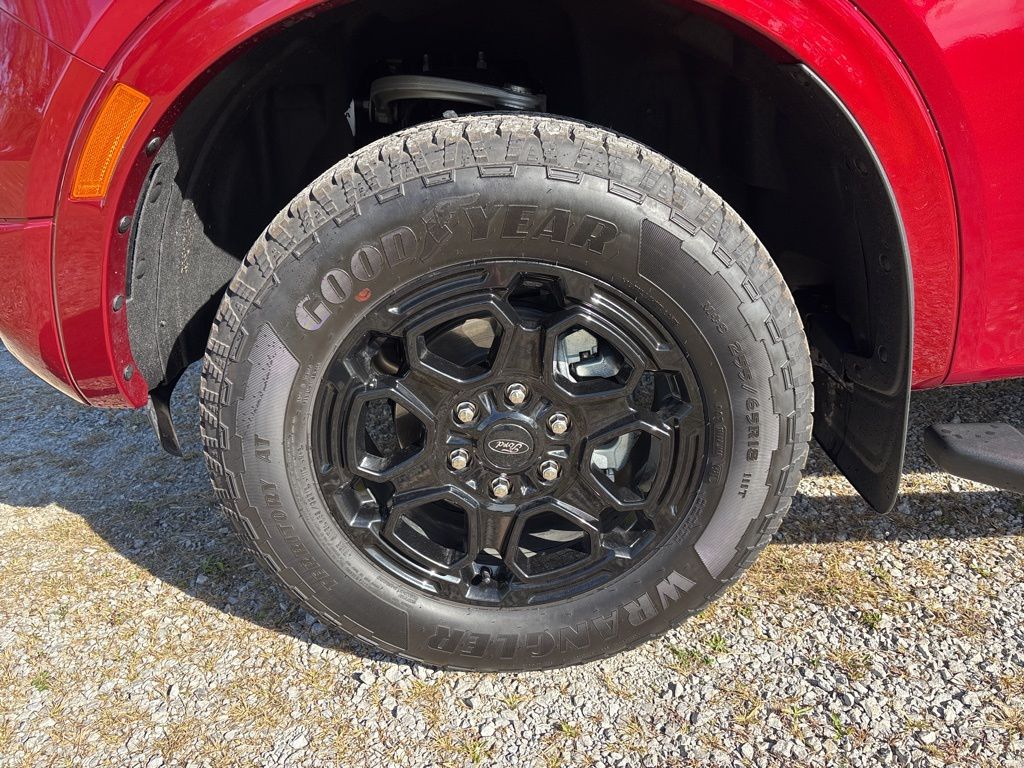 2025 Ford Ranger Lariat photo 9