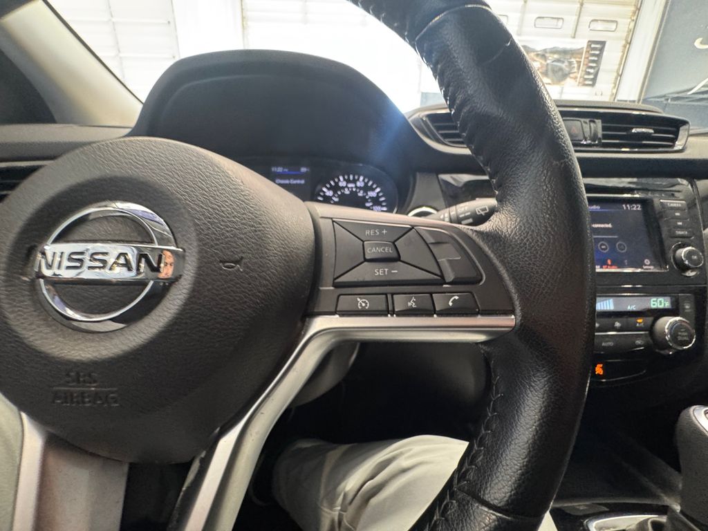2022 Nissan Rogue Sport SV photo 27