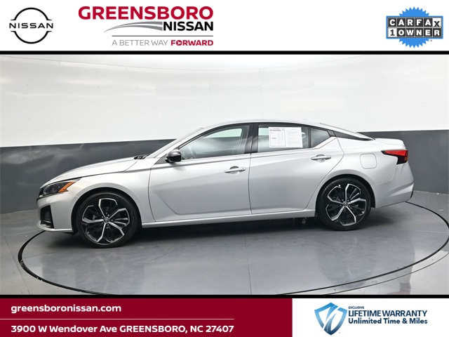 2024 Nissan Altima 2.5 SR photo 4