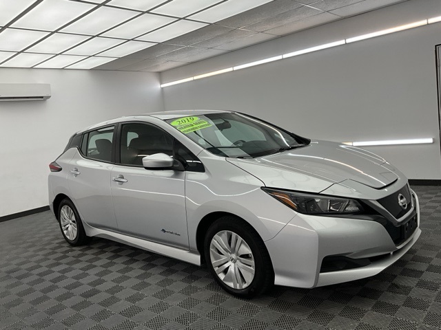 2019 Nissan Leaf S photo 3