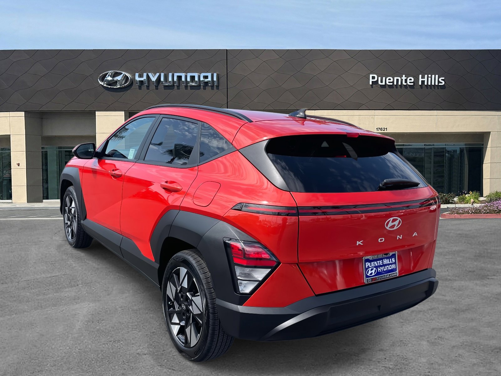 2024 Hyundai Kona SEL photo 4