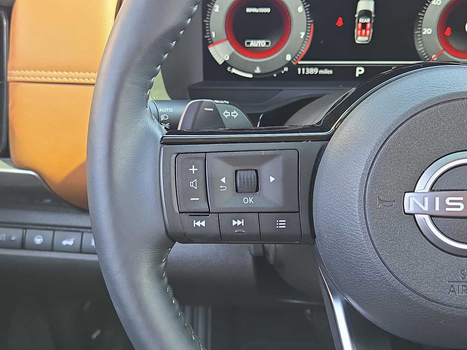 2024 Nissan Pathfinder Platinum photo 25