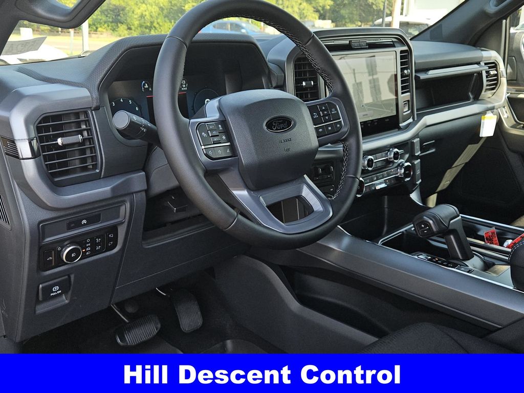 2025 Ford F-150 XLT photo 24