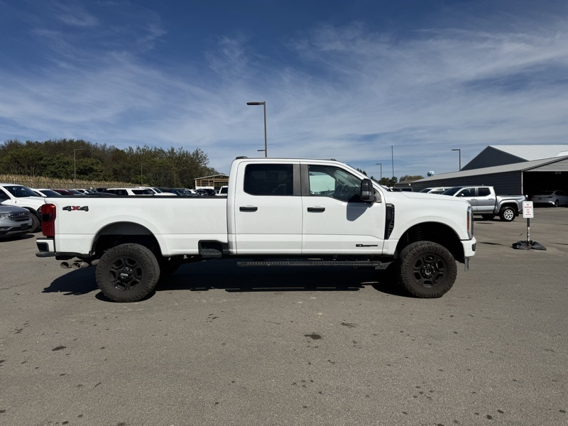 2023 Ford F-250 photo 5