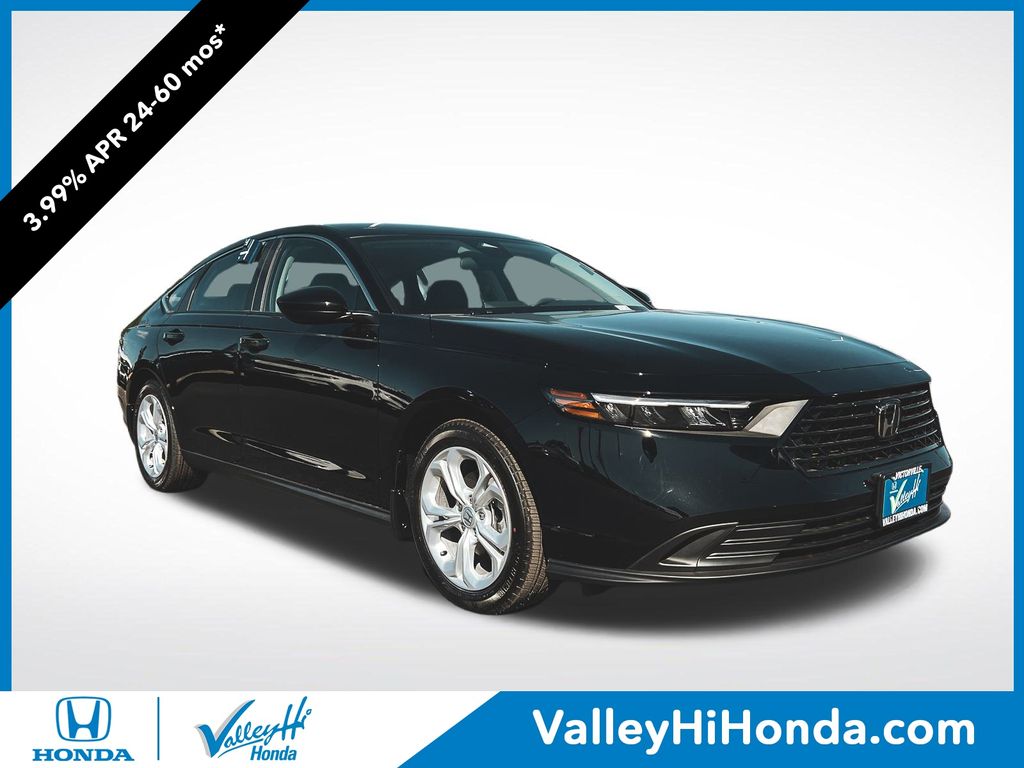 2025 Honda Accord LX's photo