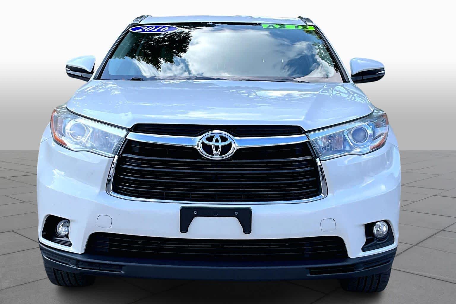2016 Toyota Highlander XLE photo 3