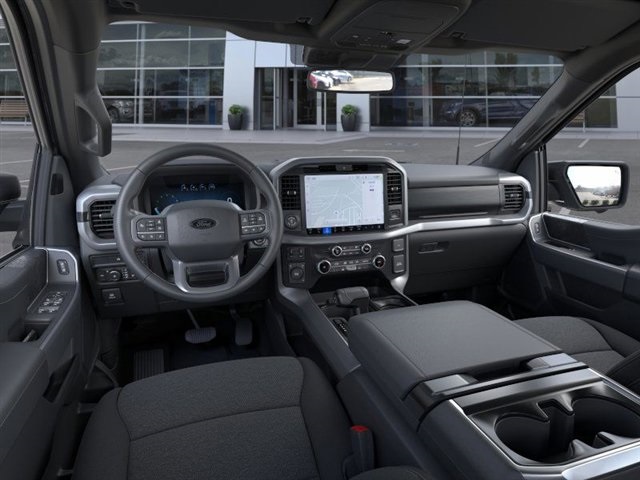 2025 Ford F-150 XLT photo 4