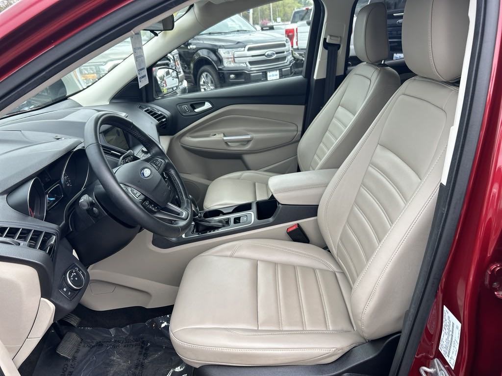 PreOwned 2019 Ford Escape SEL 4 Door SUV in East Rochester L4010A Van Bortel Ford