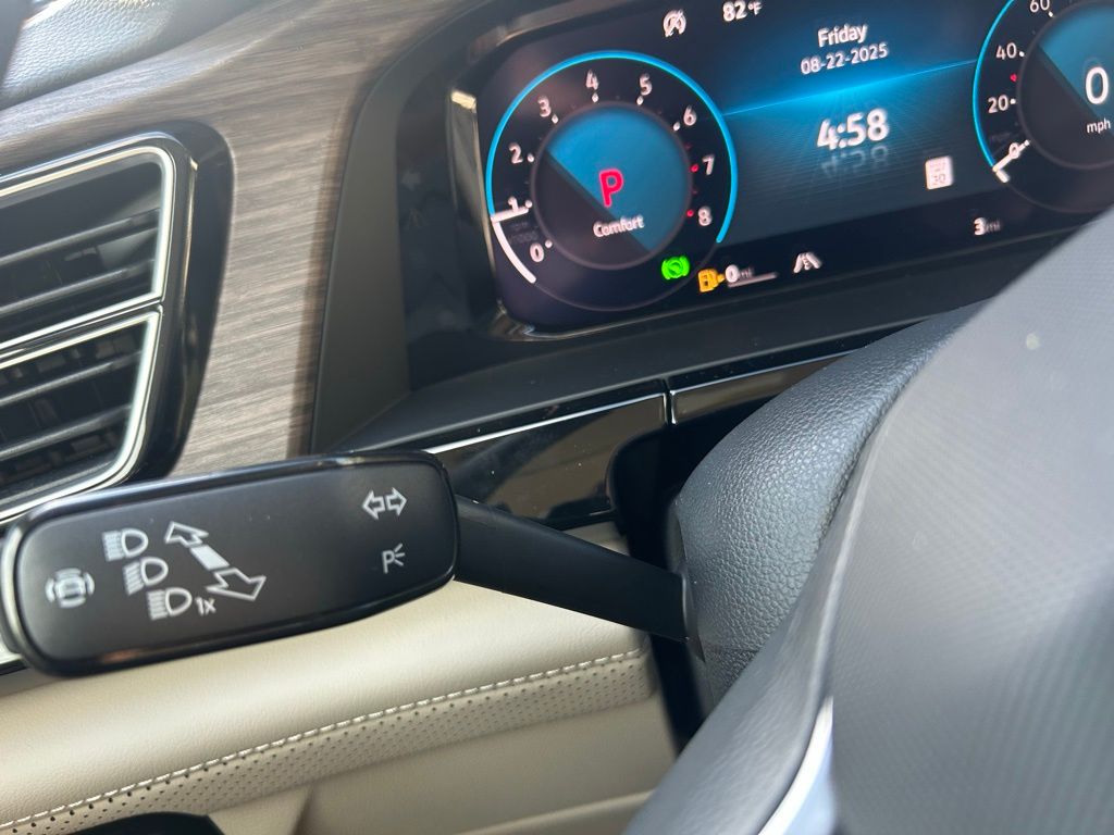 2026 Volkswagen Atlas SEL Premium R-Line photo 14