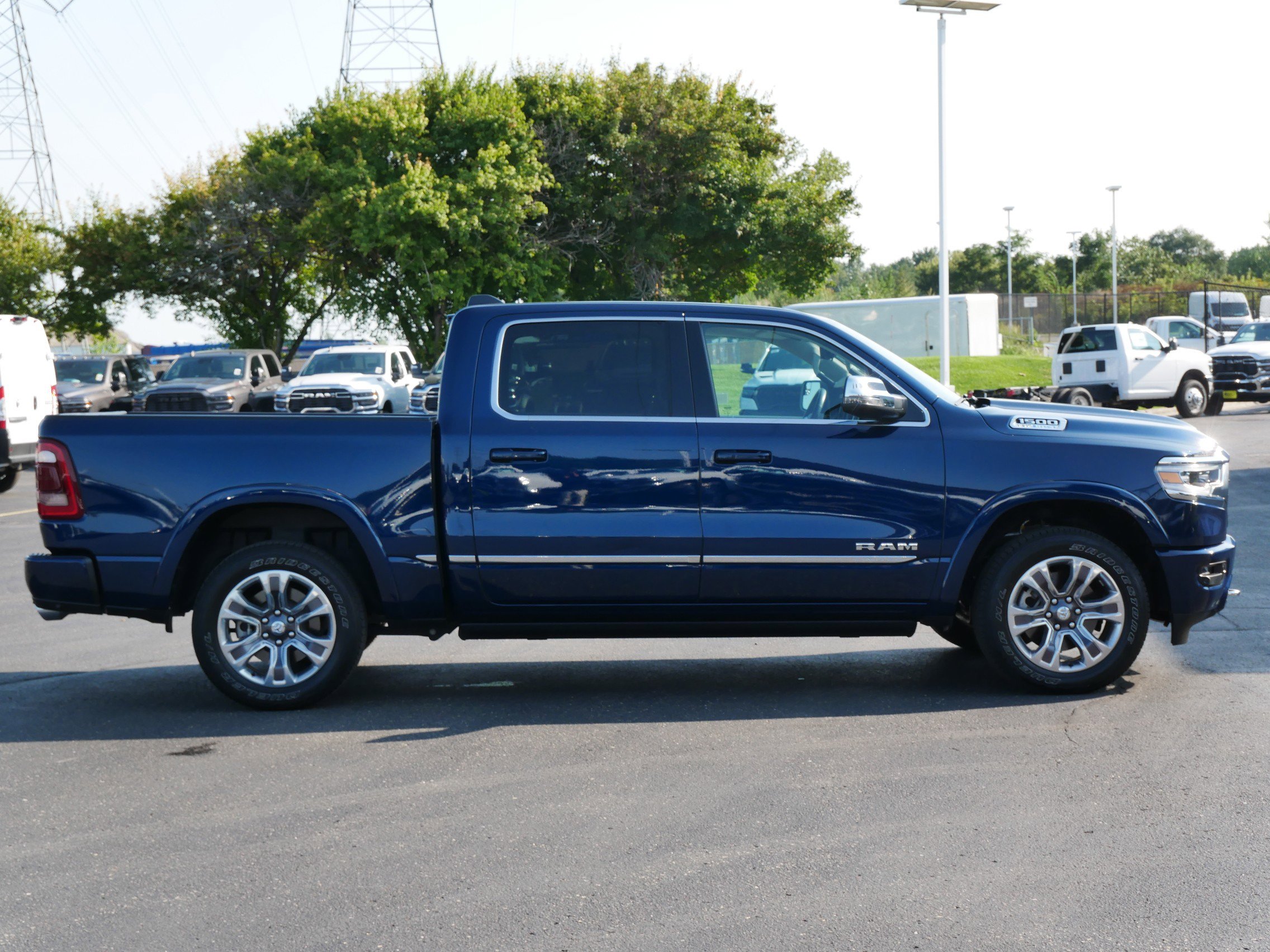 2023 Ram 1500 Limited photo 7