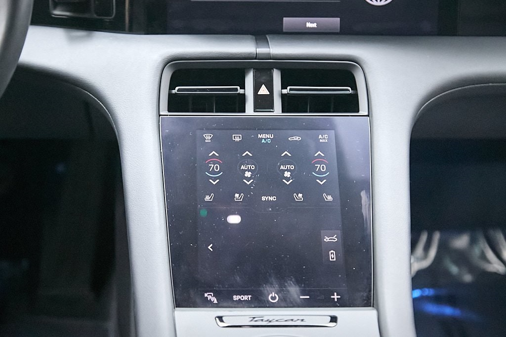 2022 PORSCHE TAYCAN - Image 44