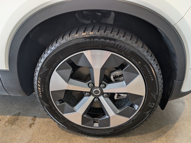 2023 Volvo XC40 Plus photo 10