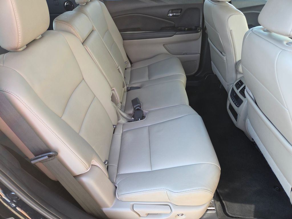 2019 Honda Pilot EX-L photo 18