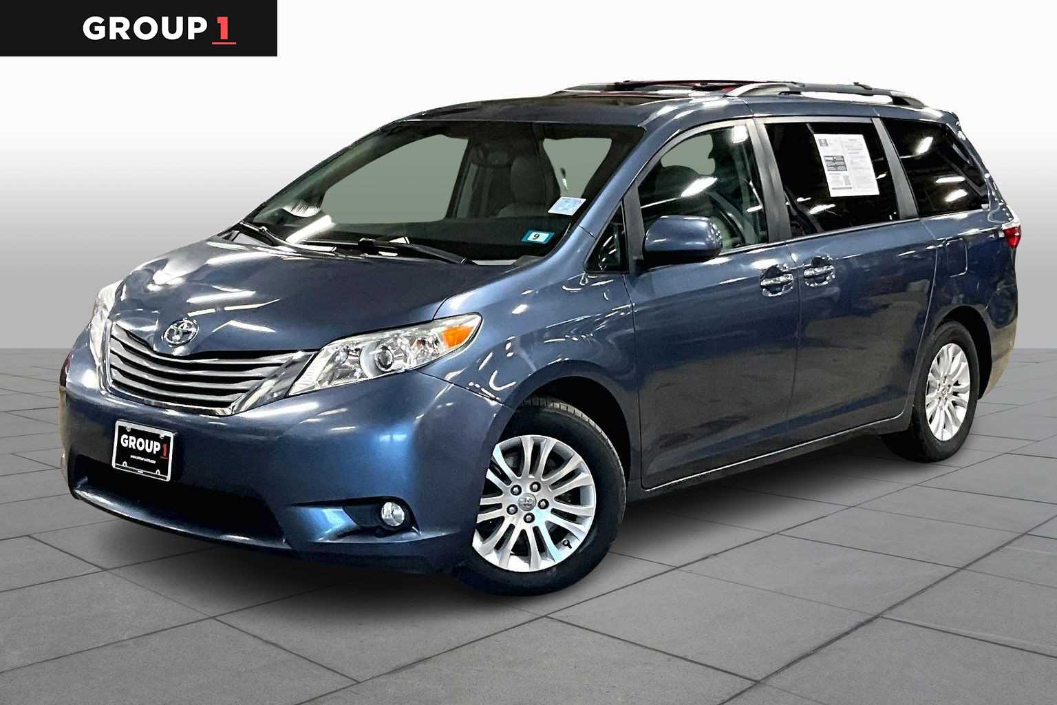 2015 Toyota Sienna XLE