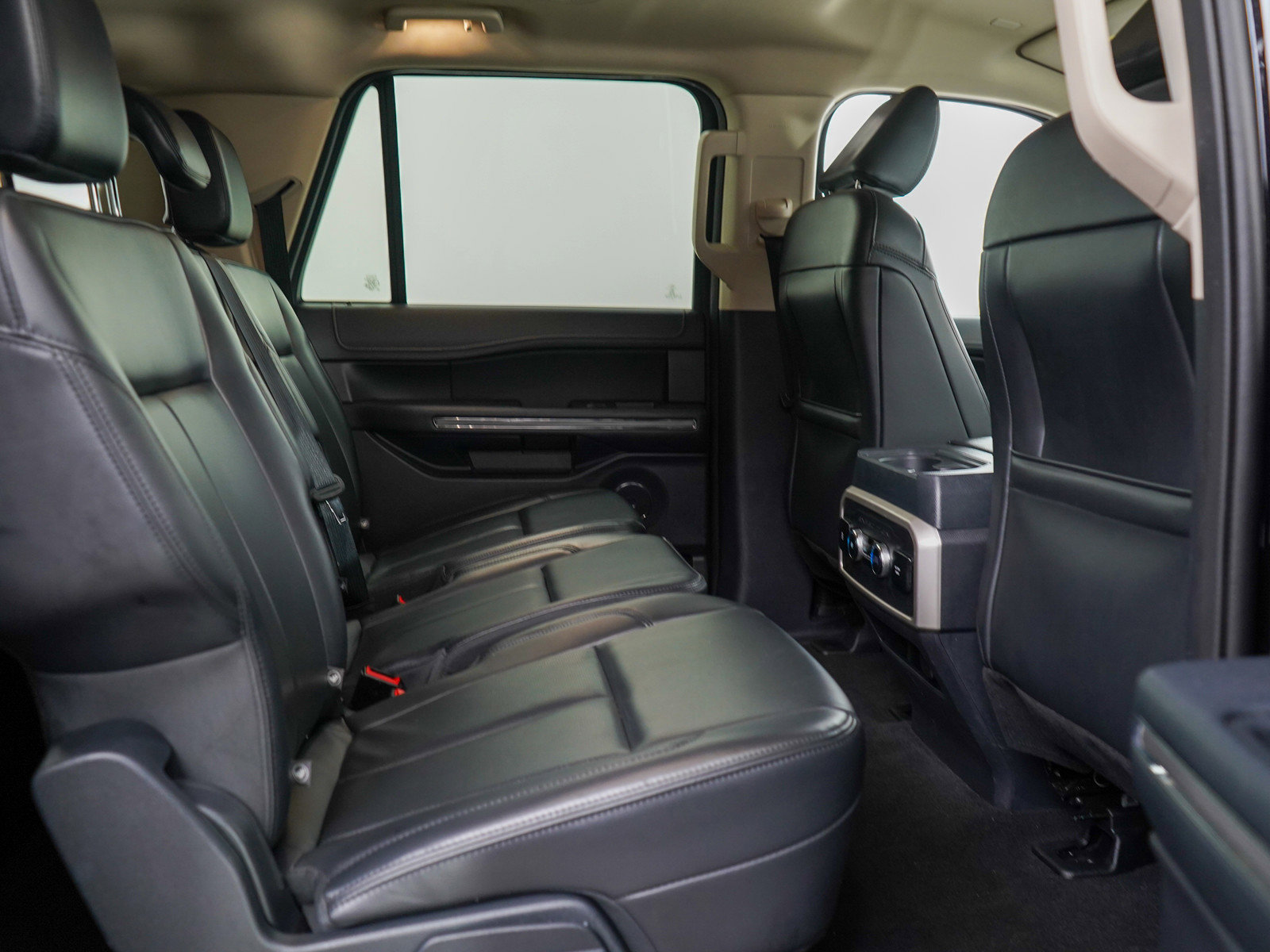 2024 Ford Expedition MAX XLT photo 11