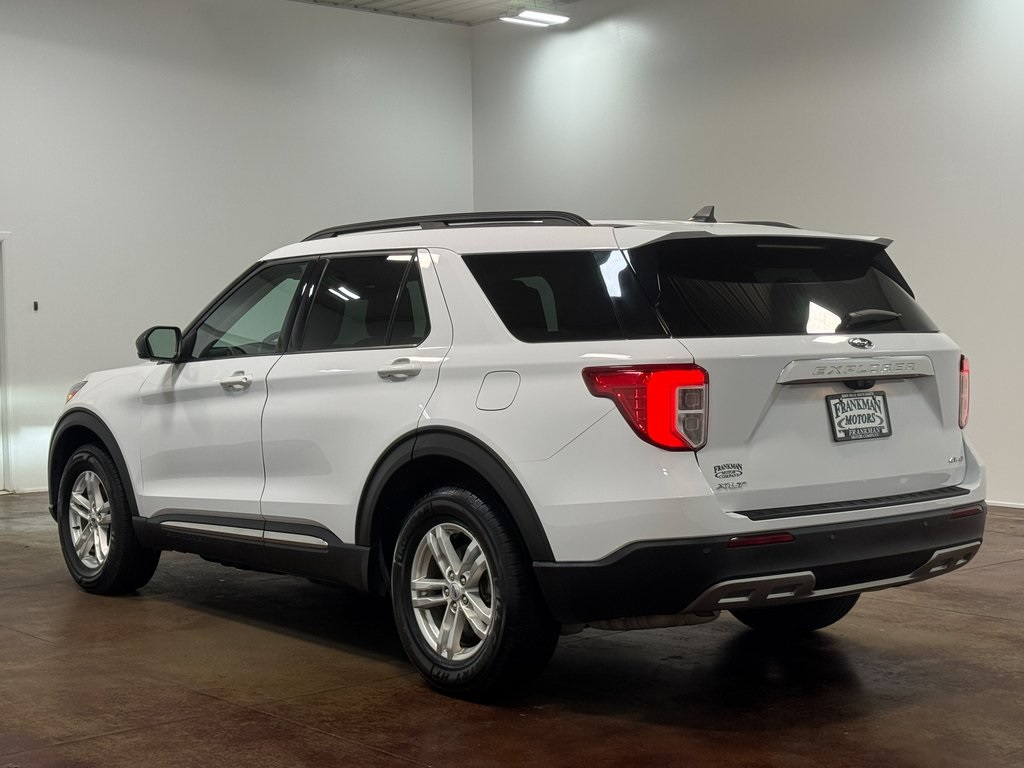 2023 Ford Explorer XLT photo 4