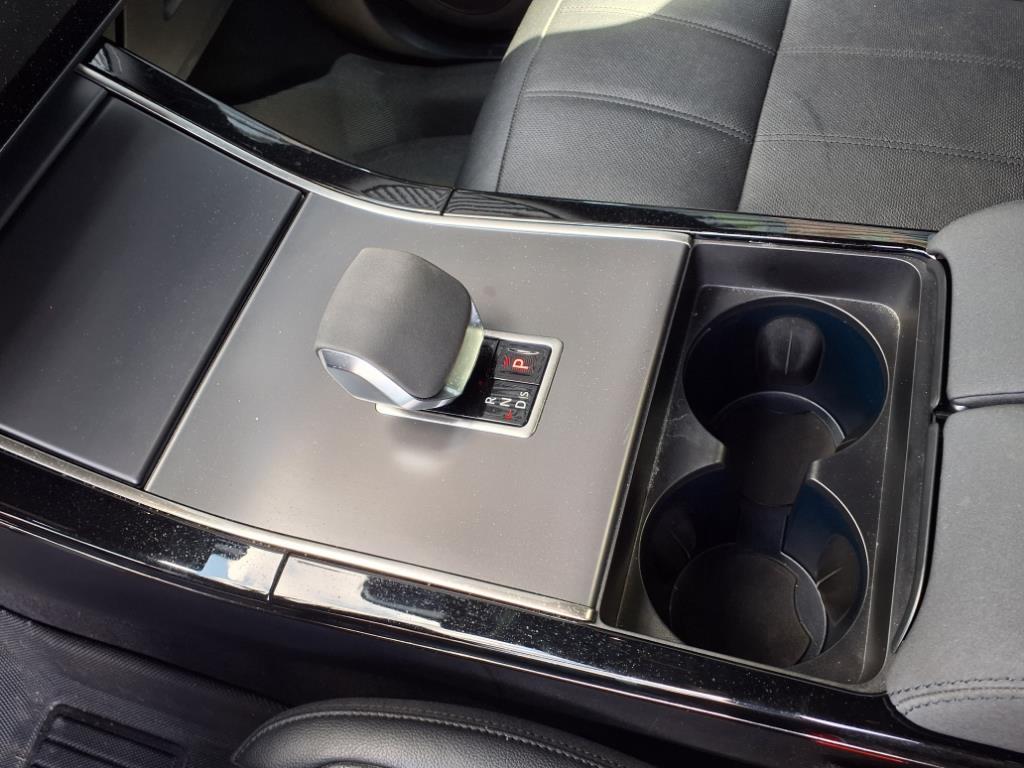2024 Land Rover Range Rover Evoque Dynamic SE photo 14