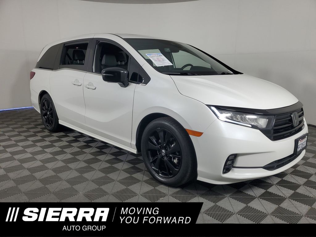 2023 Honda Odyssey SPORT's photo