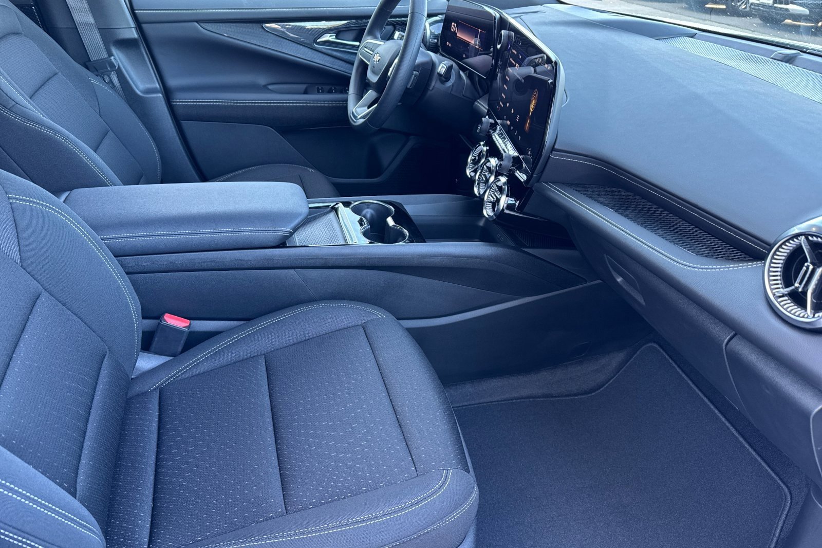 2025 Chevrolet Blazer EV photo 16