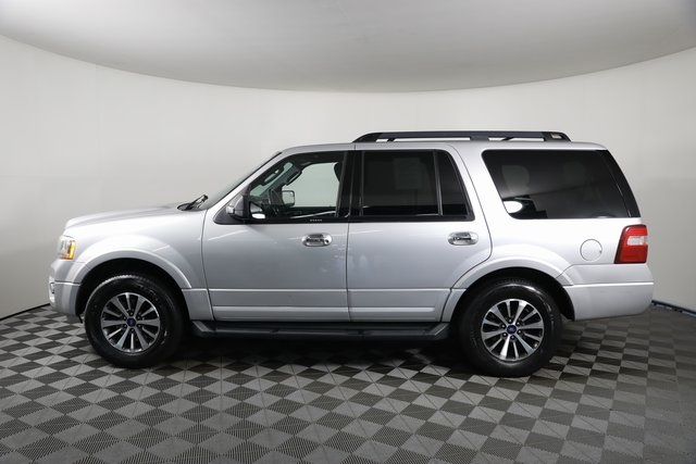 2016 Ford Expedition XLT photo 4