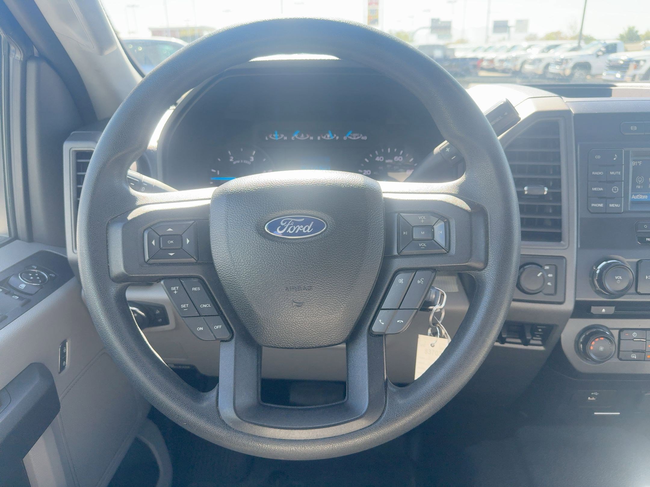 2017 Ford F-350 XL photo 12
