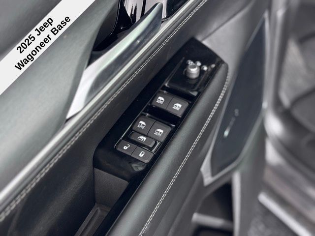 2025 Toyota RAV4 LE photo 13