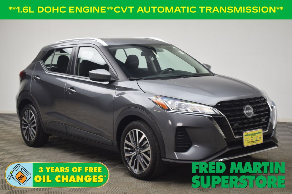 2024 Nissan Kicks SV's photo