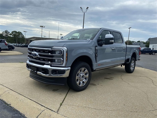 2025 Ford F-250 photo 5