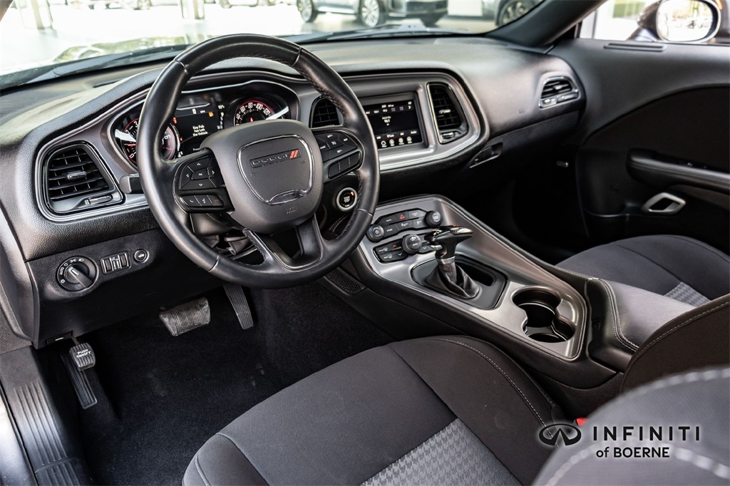 2023 Dodge Challenger GT photo 13