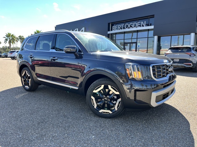 2025 Kia Telluride S's photo