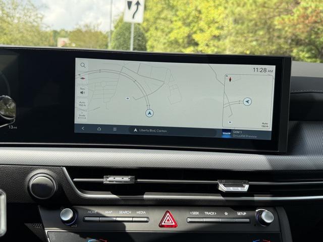 2025 Hyundai Sonata Hybrid Limited photo 17