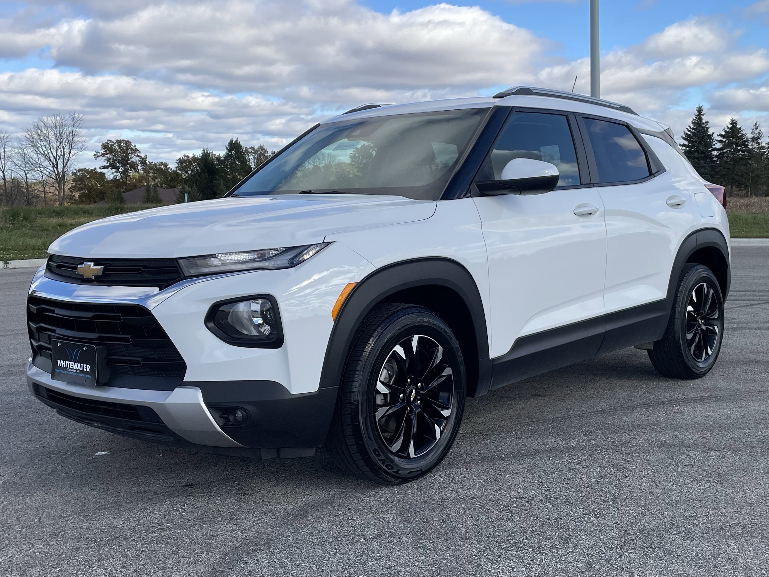 Used 2023 Chevrolet TrailBlazer LT with VIN KL79MPS22PB070758 for sale in Burnsville, Minnesota