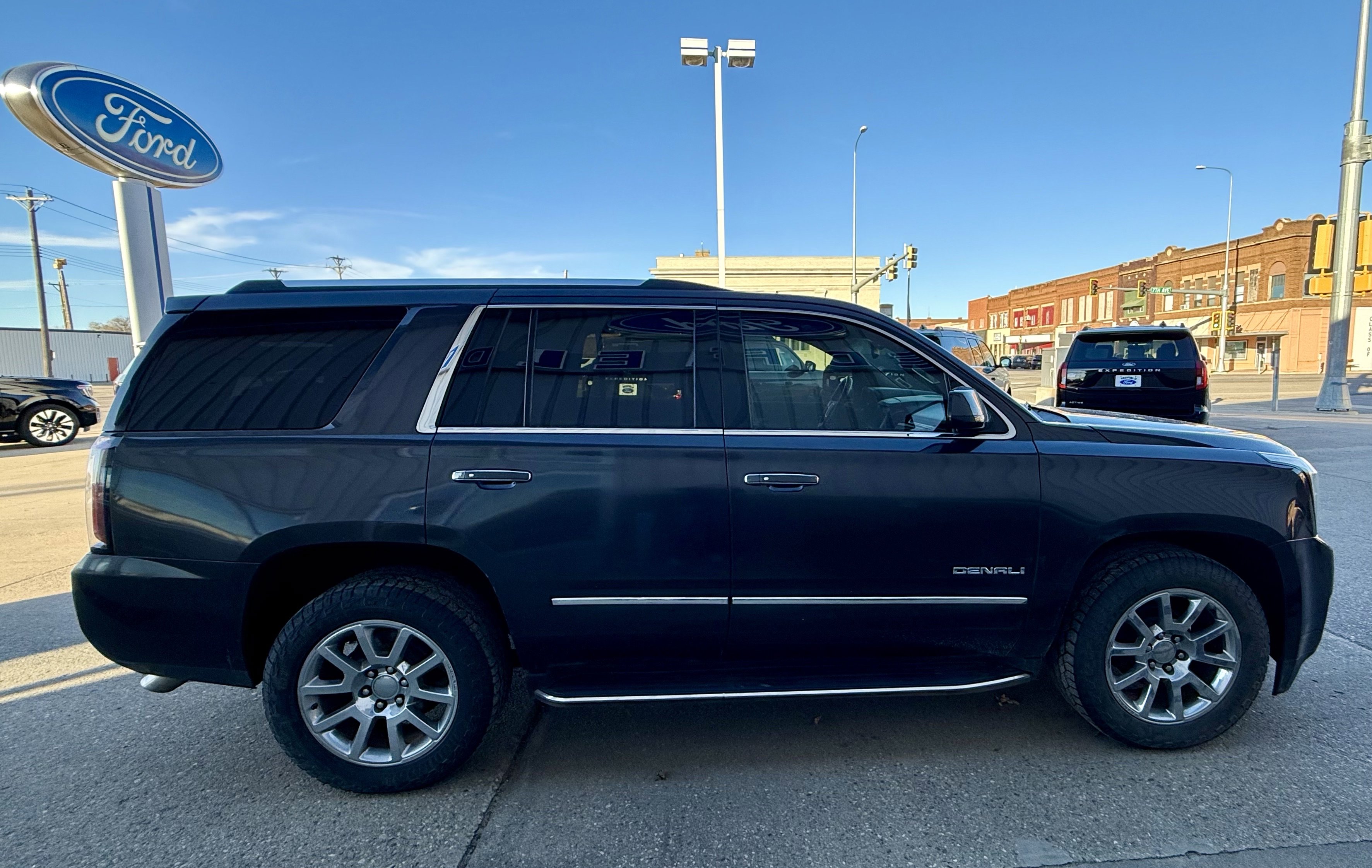 2015 Gmc Yukon Denali photo 3