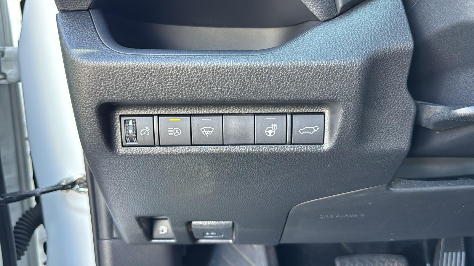 2021 Toyota RAV4 Prime XLE Premium photo 10