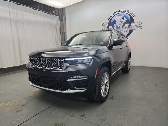 2025 Jeep Grand Cherokee Summit photo 8