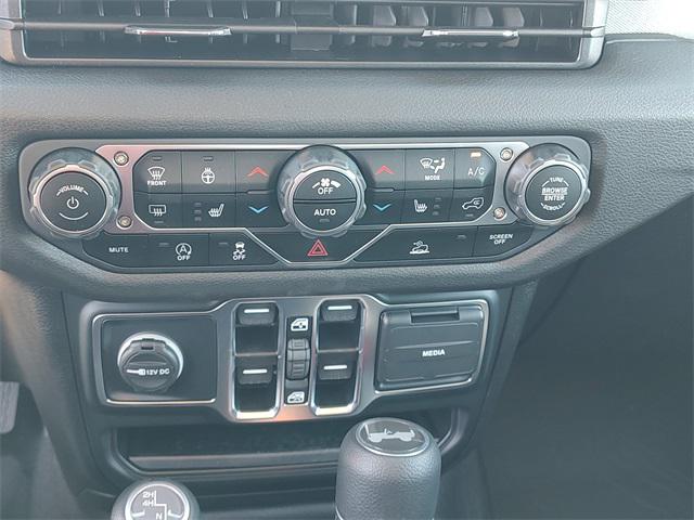 2025 Jeep Wrangler Sport S photo 16