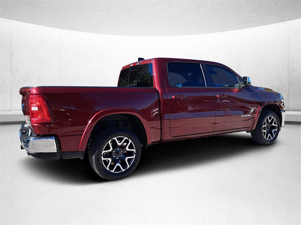 2025 Ram 1500 Laramie photo 3