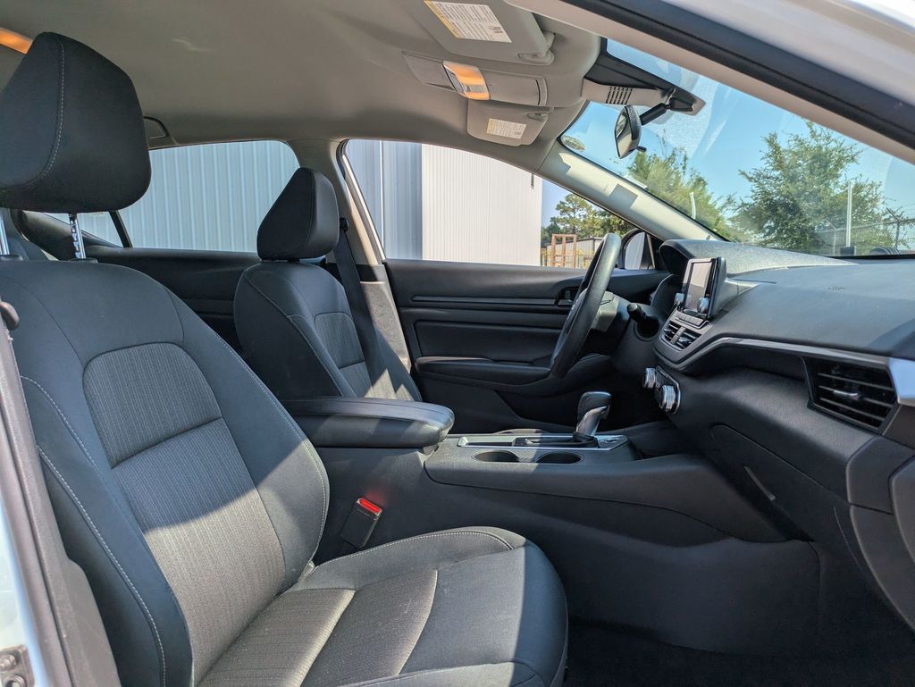 2024 Nissan Altima 2.5 S photo 26
