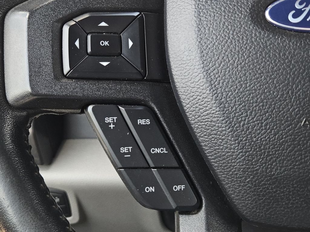 2019 Ford F-150 XLT photo 17