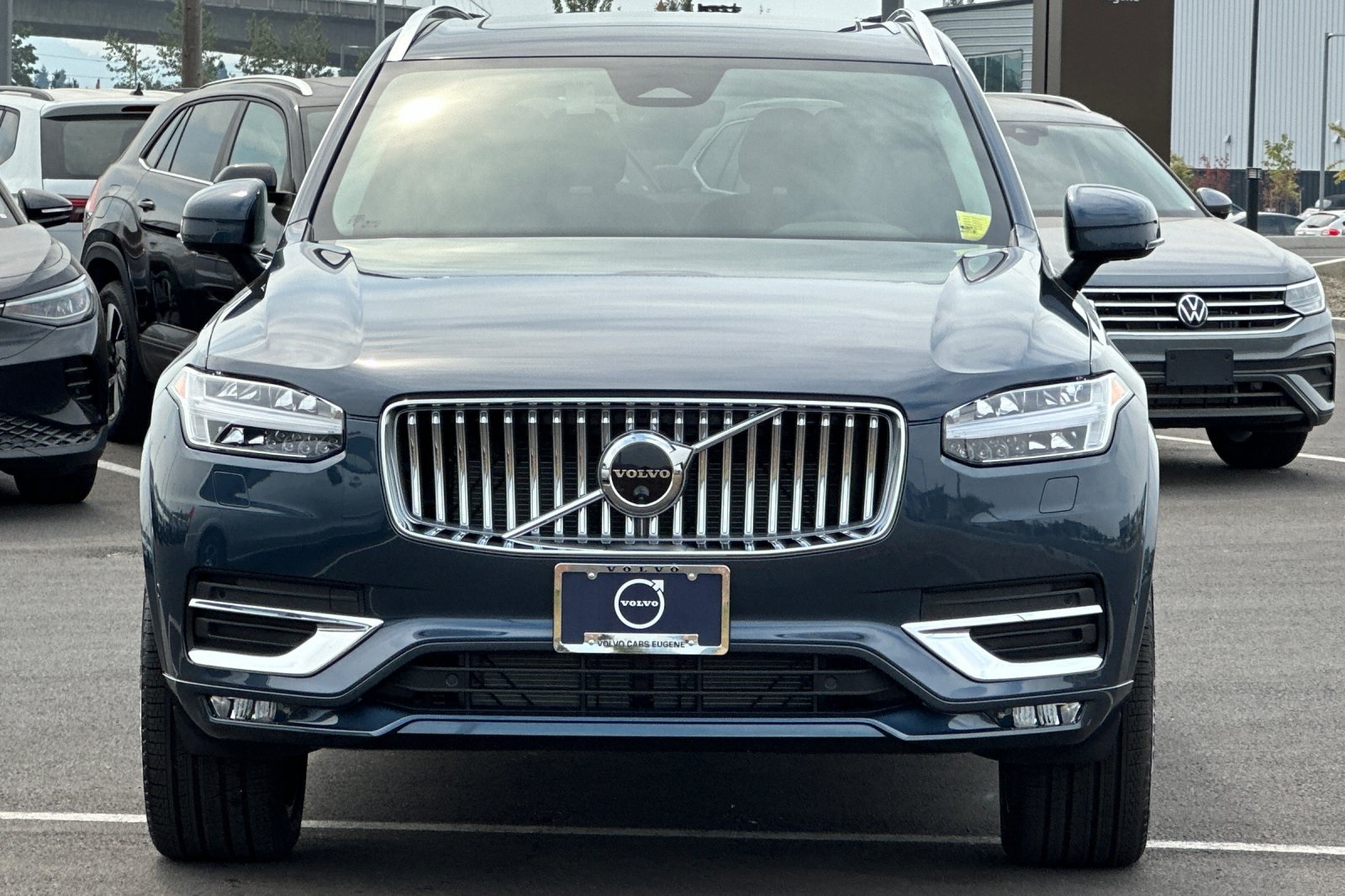 2025 Volvo XC90 Plus photo 8