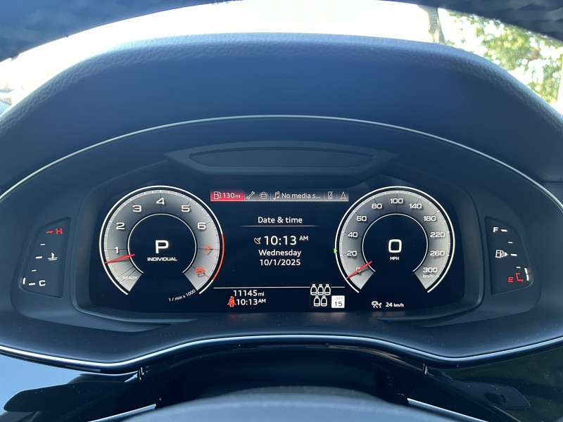2025 Audi Q7 Premium Plus photo 10