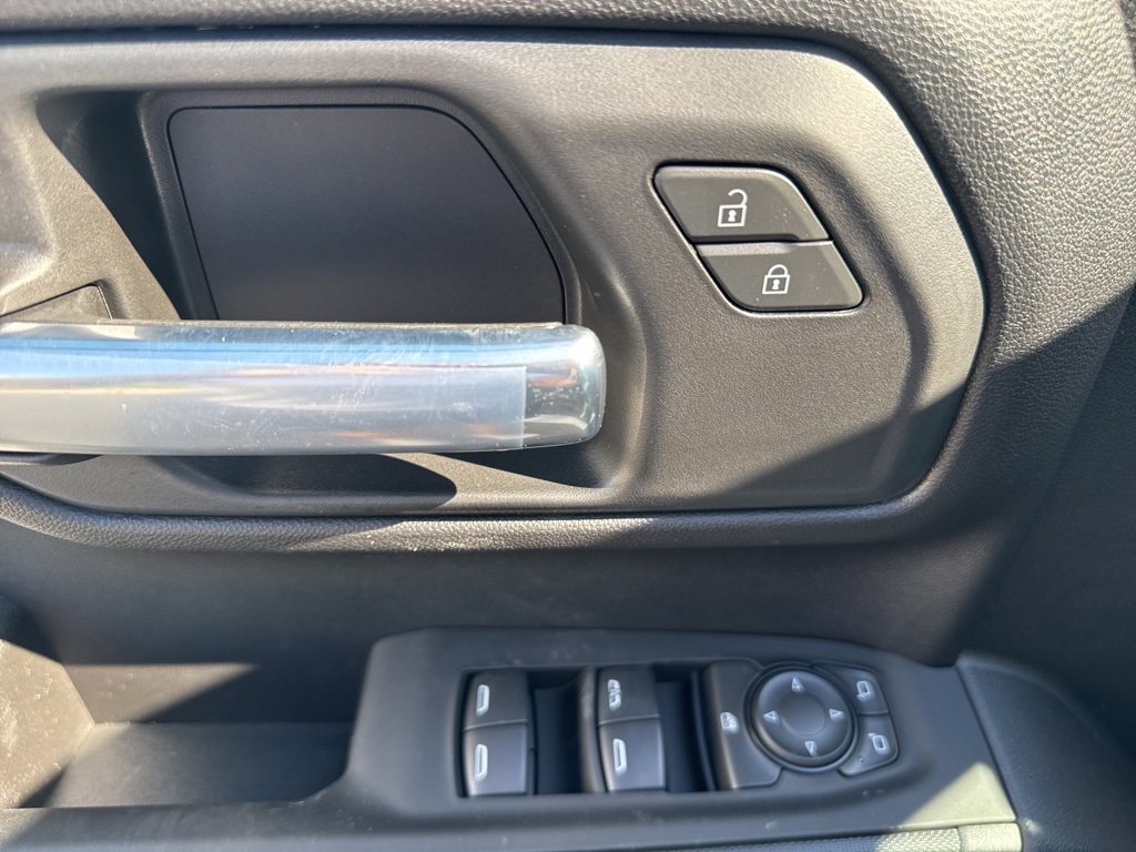 2026 Chevrolet Silverado 1500 Custom photo 28