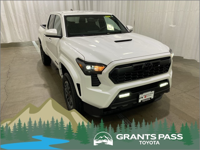 2026 Toyota Tacoma TRD Sport's photo