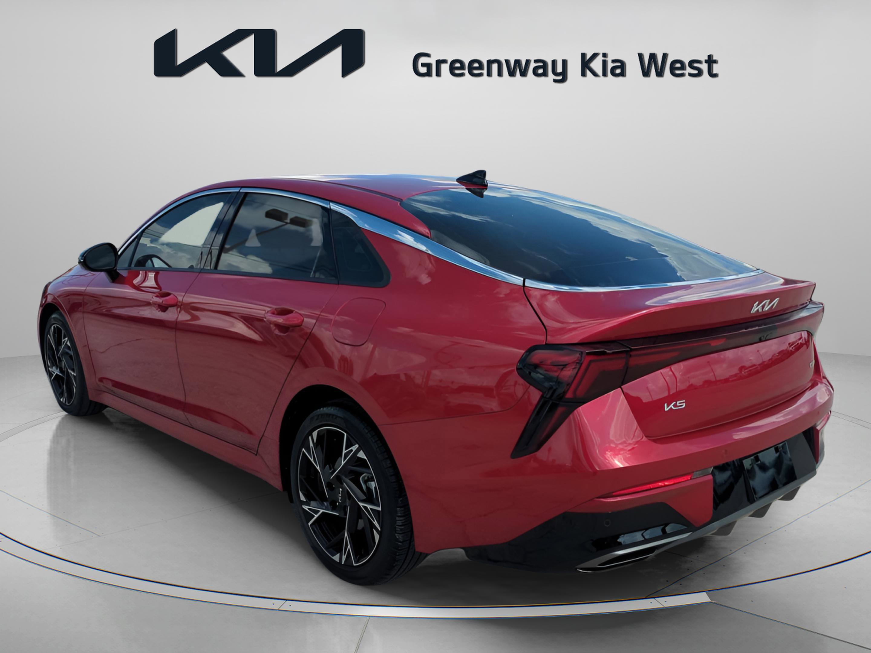 2025 Kia K5 GT-Line photo 5
