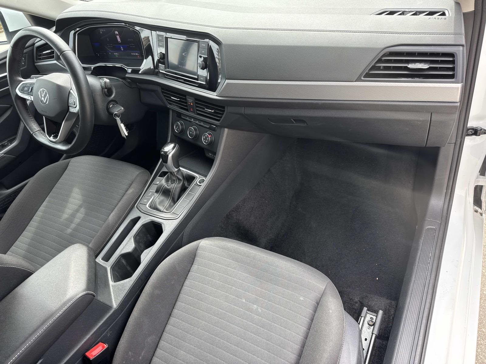 2024 Volkswagen Jetta 1.5T S photo 10