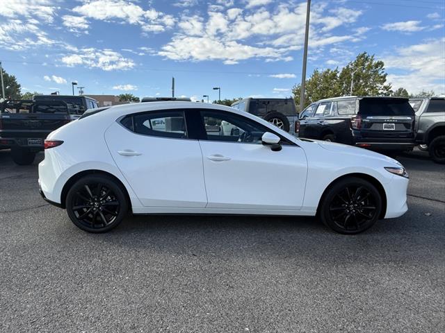 2024 Mazda Mazda3 2.5 s Premium photo 4