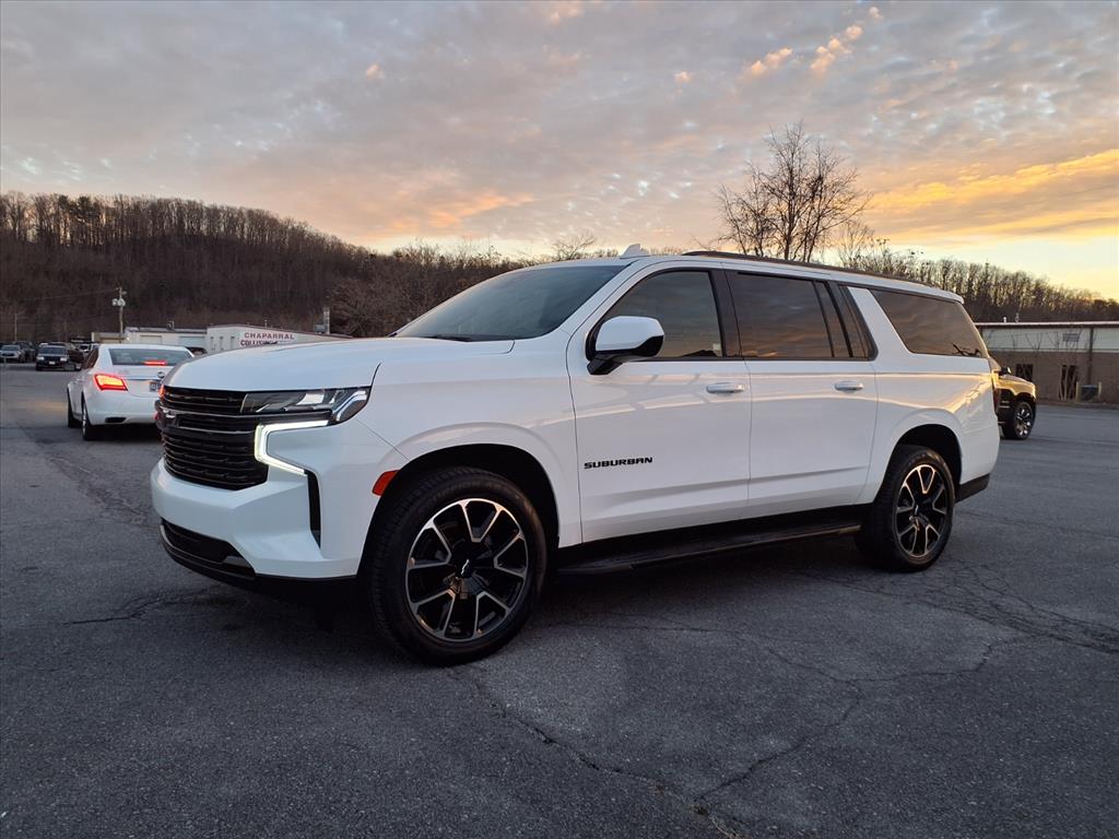 2021 Chevrolet Suburban RST's photo