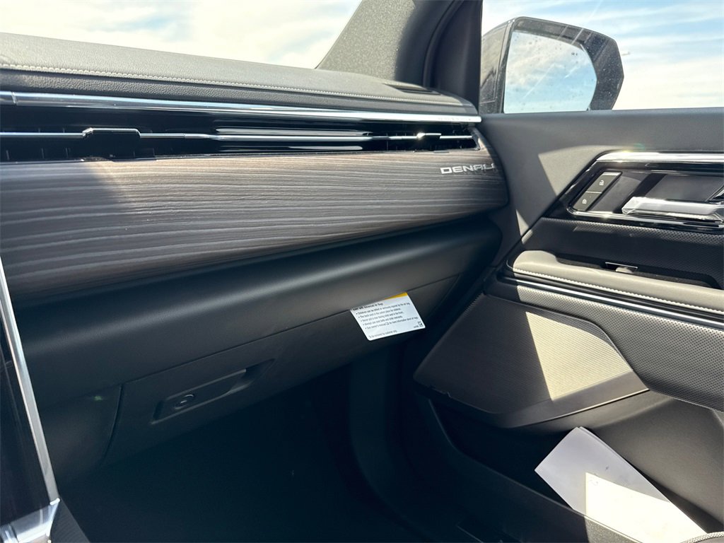 2025 Gmc Sierra EV Denali photo 26